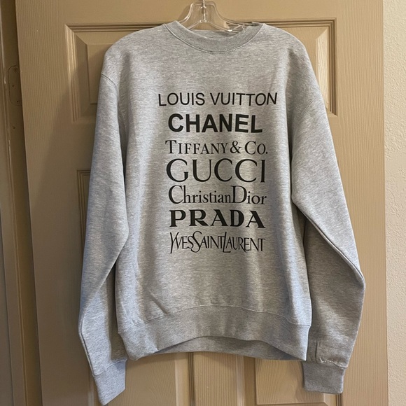 Unisex Designer’s Logo Sweatshirt - Picture 3 of 6